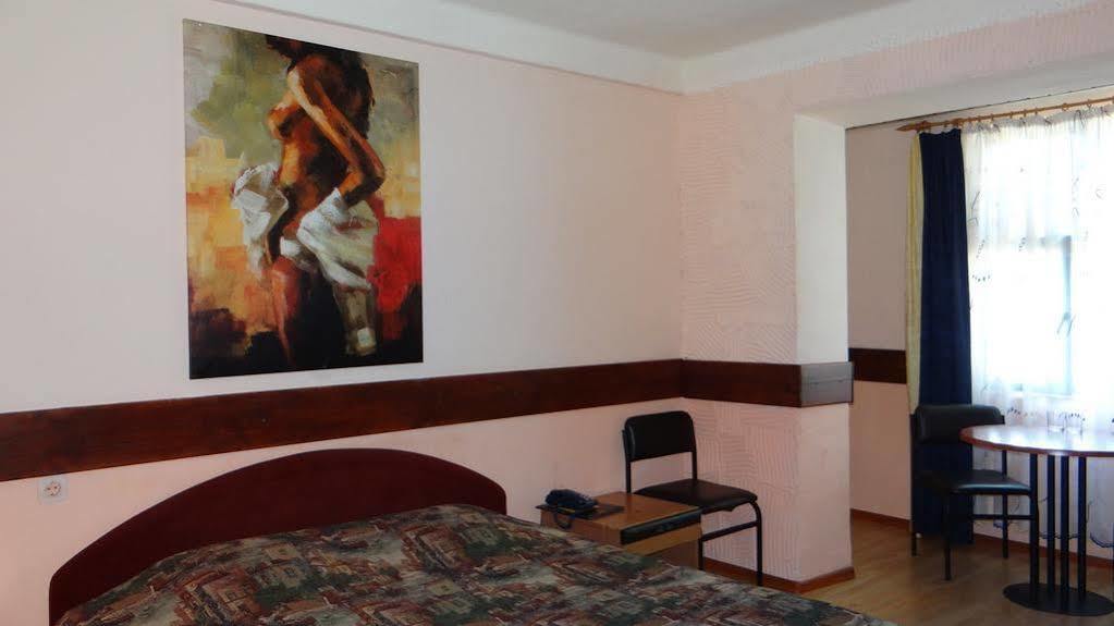 Hotel Desna Kut Kiev Eksteriør billede
